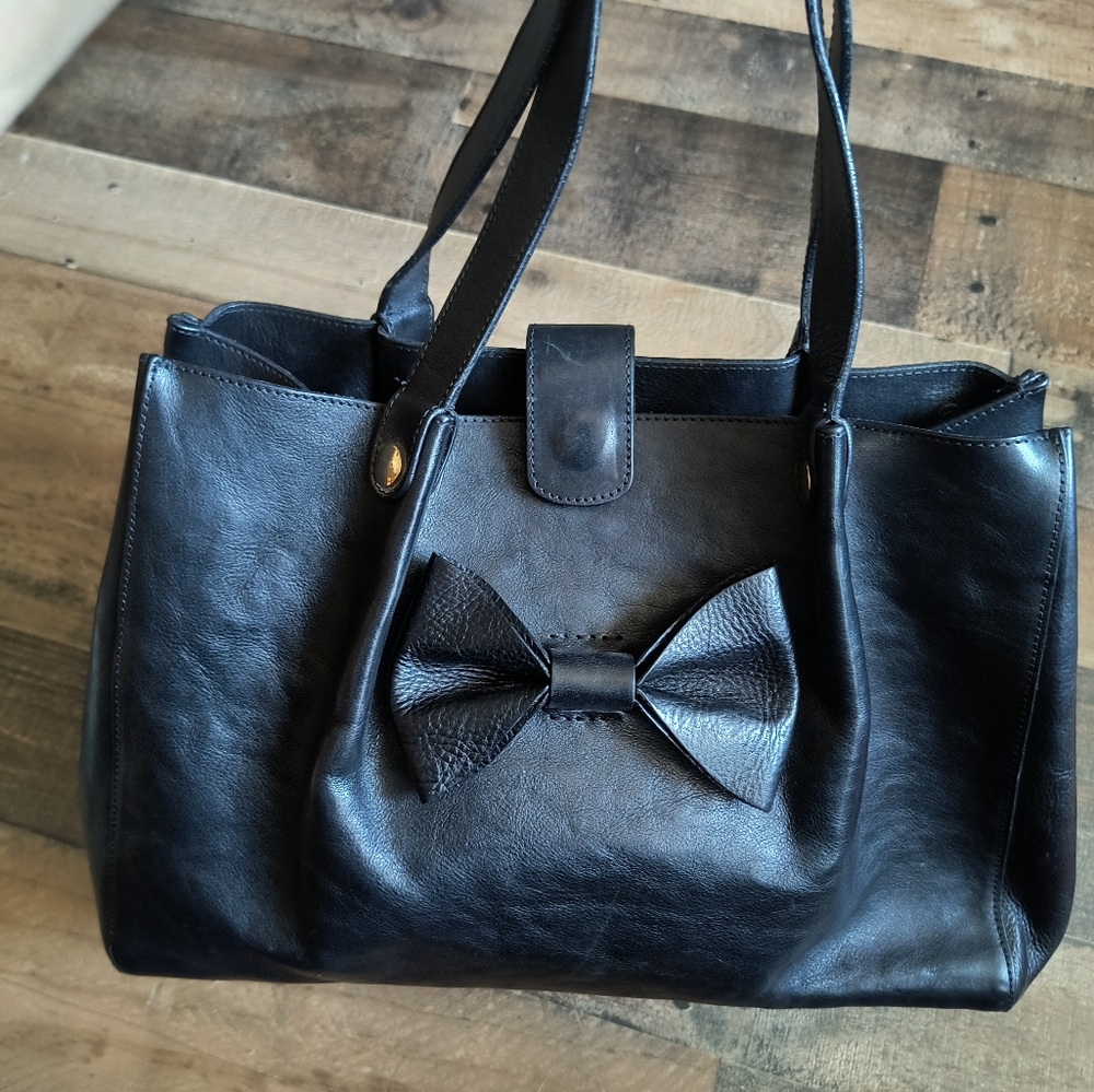 Red Valentino Black Leather Bow Handbag